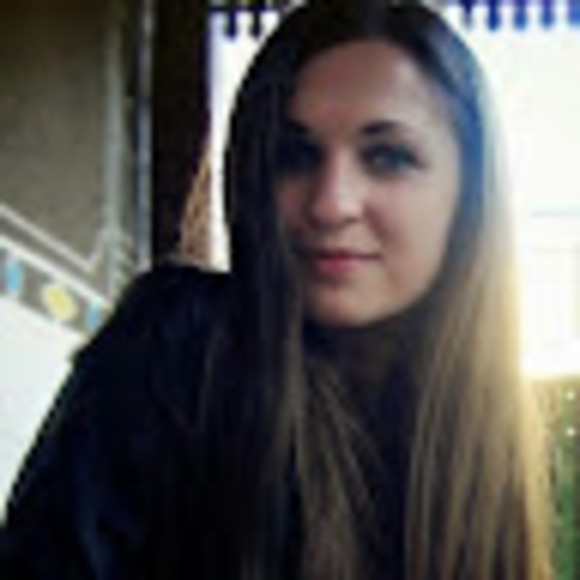 Meet your Posher, Mariana - Picture 1 of 1